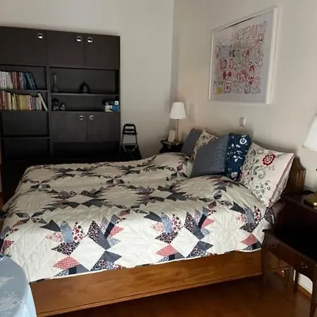 Apartment Spacious And Sunny In Cholargos Athens