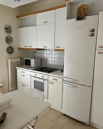 Spacious And Sunny In Cholargos * Athens